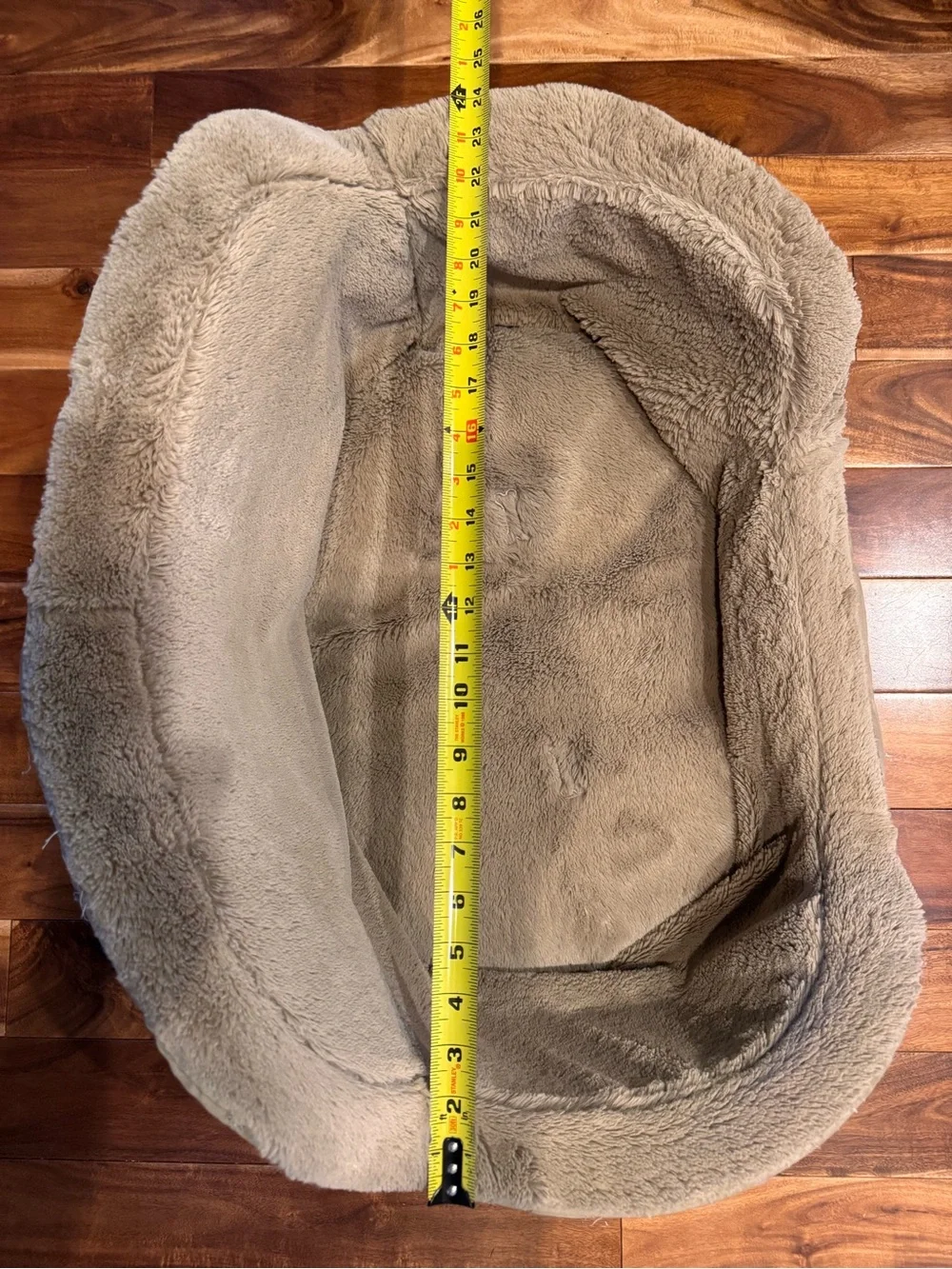 Set of 3 Pet Beds in Tan and Red